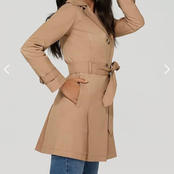 Suzy shier light trench coat - Picture 2 of 4